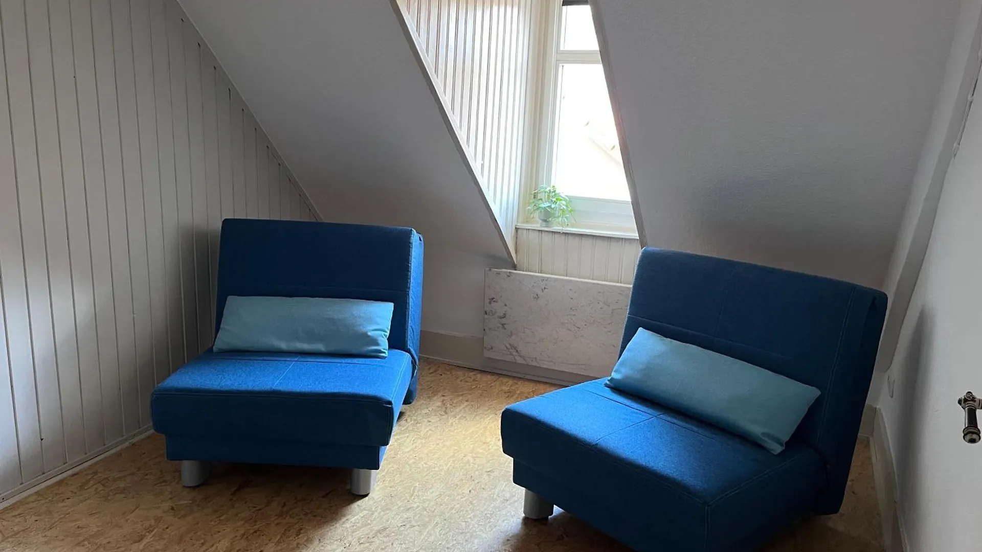 9Ter Riese Dachgeschoss-Fewo Miltenberg 0*,
